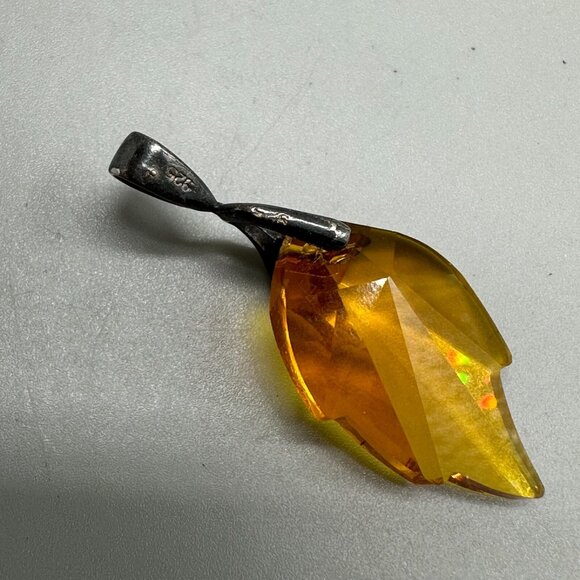 Sterling Silver Leaf Pendant 925 Amber Yellow Color Glass Crystal Faceted Fall - Picture 2 of 10
